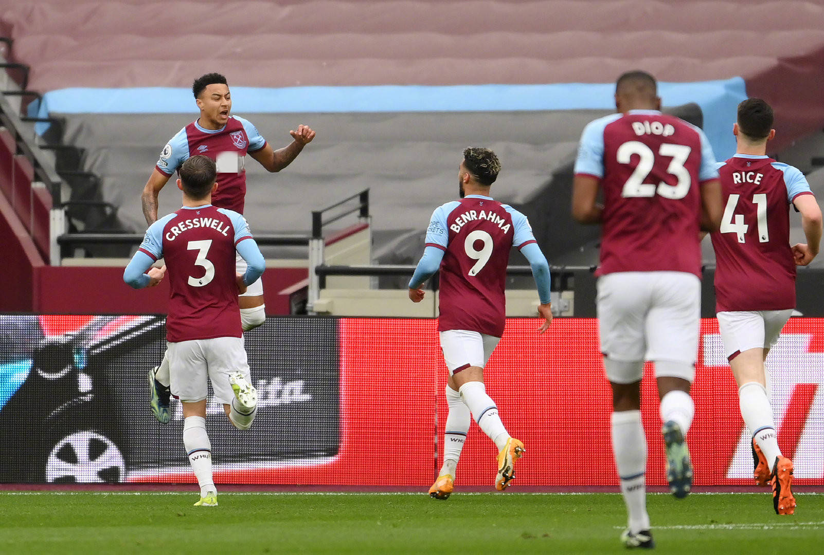 球员在一队 球员在一队